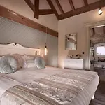 Hotel Tenuta Relais & Wines Montemagno (Piedmont)