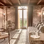 Tenuta Relais & Wines Hotel Montemagno (Piedmont)