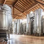 Tenuta Relais & Wines מלון 5*