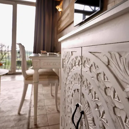Отель Tenuta Relais & Wines Montemagno (Piedmont)