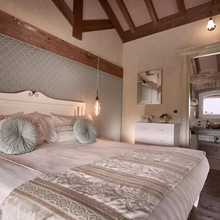 Otel Tenuta Relais & Wines Montemagno (Piedmont)