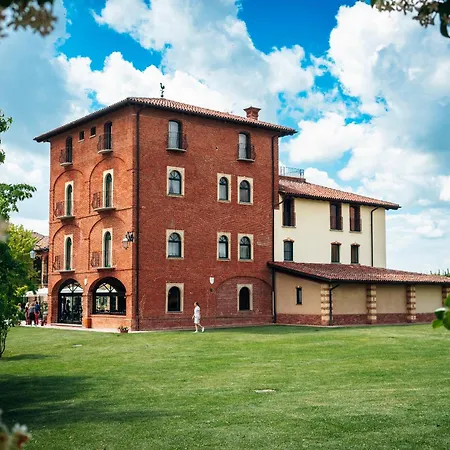 Отель Tenuta Relais & Wines 5*