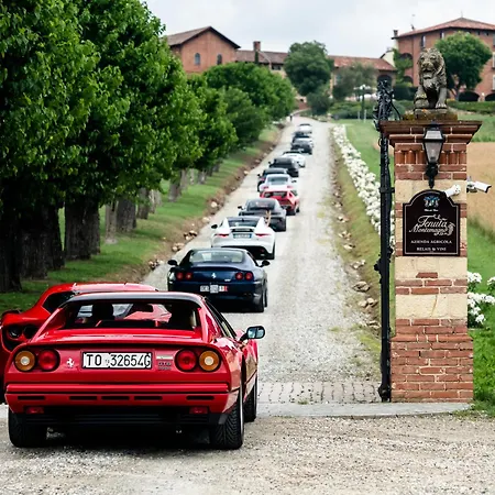 Tenuta Relais & Wines Otel Montemagno (Piedmont)