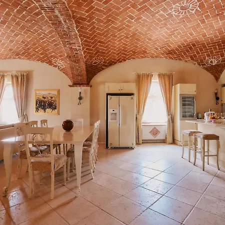 Tenuta Relais & Wines Montemagno (Piedmont)