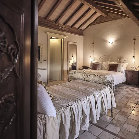 Tenuta Relais & Wines Otel Montemagno (Piedmont)