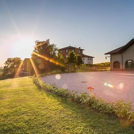 Hotel Tenuta Relais & Wines 5*