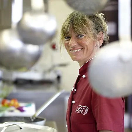 Tenuta Relais & Wines Otel