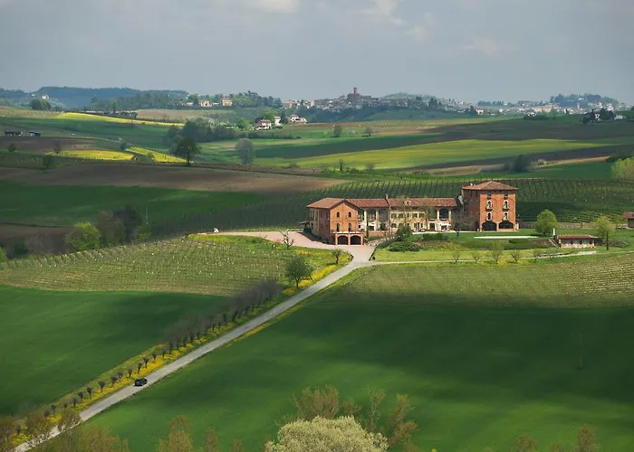 Tenuta Relais & Wines ホテル 5*